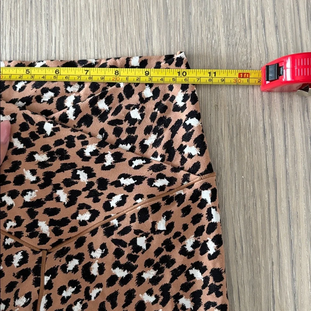 Offline Aerie Leopard Print Criss Cross Leggings Medium - Picture 5 of 6